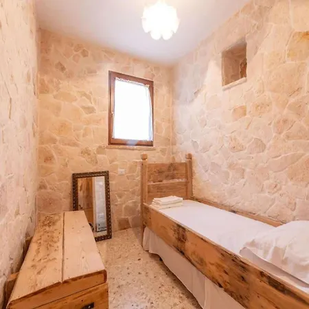 Pietra D'ulivo *