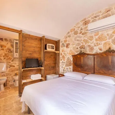 Pietra D'ulivo Villa *
